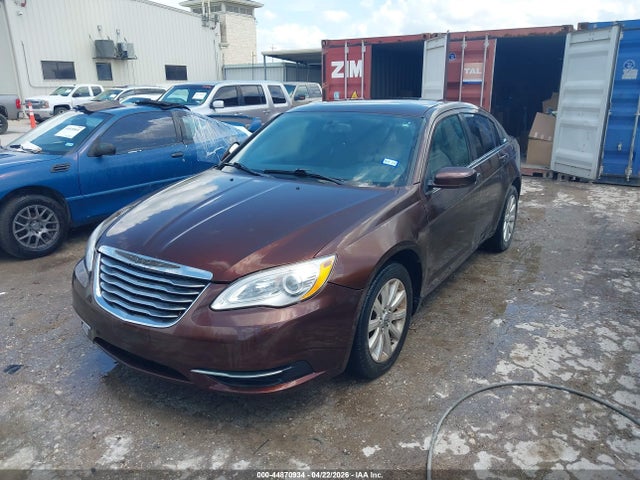 44870934 :رقم المزاد ، 1C3CCBBB1DN505170 vin ، 2013 Chrysler 200 Touring مزاد بيع