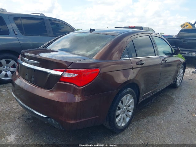44870934 :رقم المزاد ، 1C3CCBBB1DN505170 vin ، 2013 Chrysler 200 Touring مزاد بيع