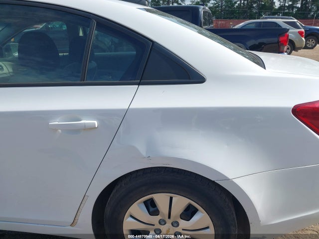 1G1PA5SHXF7107514 Chevrolet Cruze Ls Auto