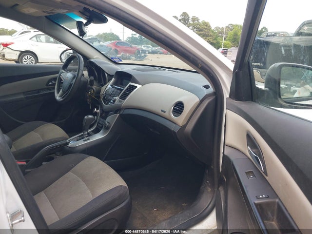 1G1PA5SHXF7107514 Chevrolet Cruze Ls Auto