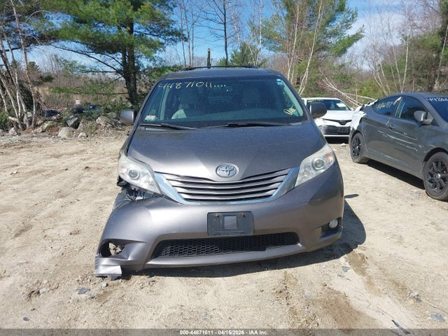 Aukcja sprzedaży 2017 Toyota Sienna Xle 7 Passenger, vin: 5TDDZ3DC3HS157320, numer aukcji: 44871011