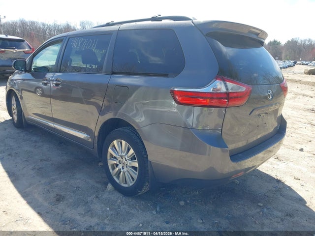 Aukcja sprzedaży 2017 Toyota Sienna Xle 7 Passenger, vin: 5TDDZ3DC3HS157320, numer aukcji: 44871011