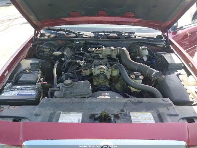 Aukcja sprzedaży 2000 Mercury Grand Marquis Gs, vin: 2MEFM74W4YX745139, numer aukcji: 44871032