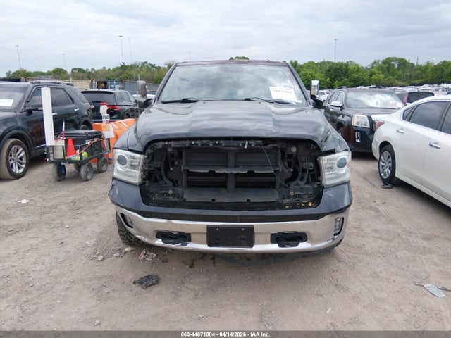 44871084 :رقم المزاد ، 1C6RR7NM8FS743205 vin ، 2015 Ram 1500 Laramie مزاد بيع