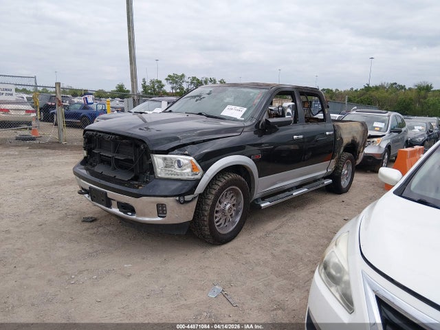 44871084 :رقم المزاد ، 1C6RR7NM8FS743205 vin ، 2015 Ram 1500 Laramie مزاد بيع