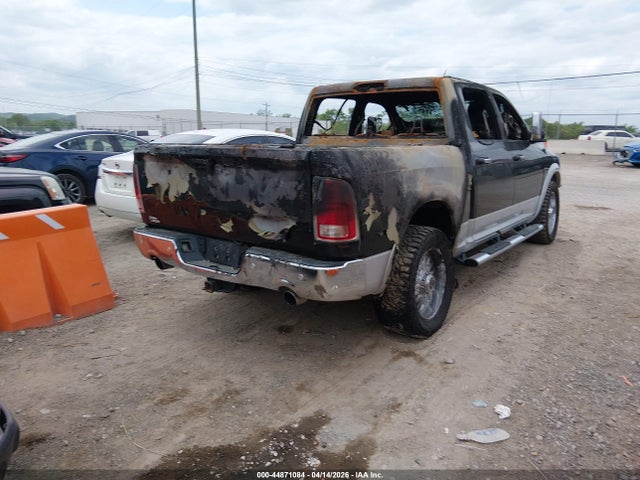 44871084 :رقم المزاد ، 1C6RR7NM8FS743205 vin ، 2015 Ram 1500 Laramie مزاد بيع