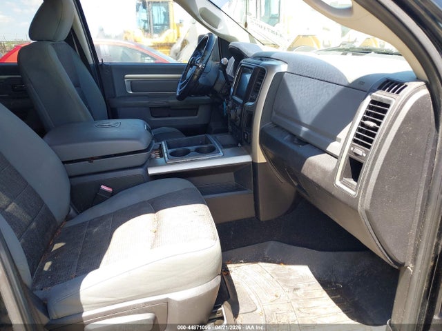 44871095 :رقم المزاد ، 3C6UR5MJ1EG147557 vin ، 2014 Ram 2500 Big Horn مزاد بيع
