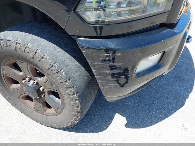 44871095 :رقم المزاد ، 3C6UR5MJ1EG147557 vin ، 2014 Ram 2500 Big Horn مزاد بيع