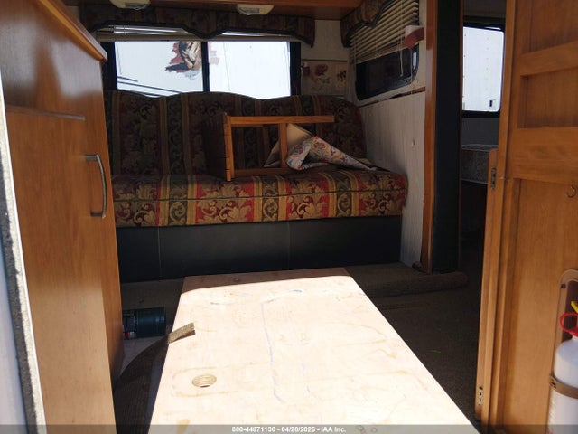 Aukcja sprzedaży 2004 Fleetwood Prowler Regal 270fqs Travel Trailer, vin: 1EC1F272342807512, numer aukcji: 44871130