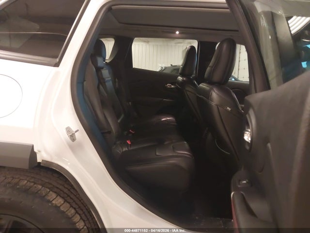 44871152 :رقم المزاد ، 1C4PJMBX5KD364262 vin ، 2019 Jeep Cherokee Trailhawk 4x4 مزاد بيع