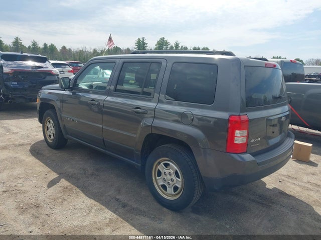 2015 JEEP PATRIOT 1C4NJRBB2FD214513 Photo 2