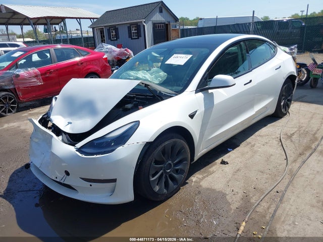2021 Tesla Model 3 Long Range Dual Motor All-wheel Drive მანქანა იყიდება აუქციონზე, vin: 5YJ3E1EB5MF965443, აუქციონის ნომერი: 44871173