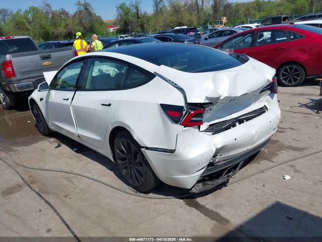 2021 Tesla Model 3 Long Range Dual Motor All-wheel Drive მანქანა იყიდება აუქციონზე, vin: 5YJ3E1EB5MF965443, აუქციონის ნომერი: 44871173