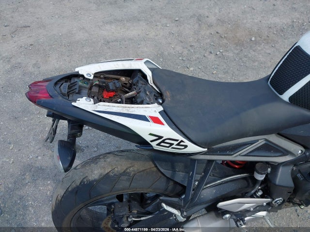 Продаж на аукціоні авто 2024 Triumph Motorcycle Street Triple 765 R, vin: SMTA604S6RTBM4876, номер лоту: 44871199