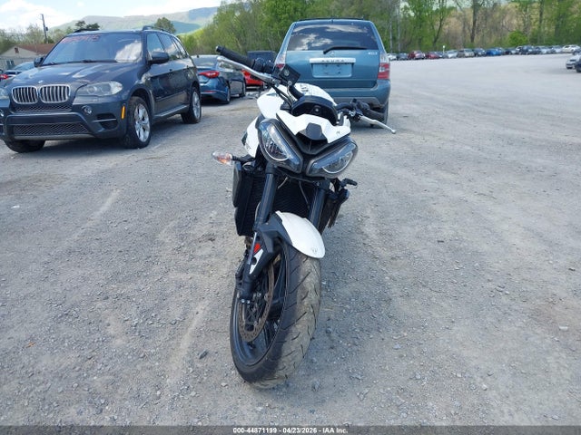 Продаж на аукціоні авто 2024 Triumph Motorcycle Street Triple 765 R, vin: SMTA604S6RTBM4876, номер лоту: 44871199