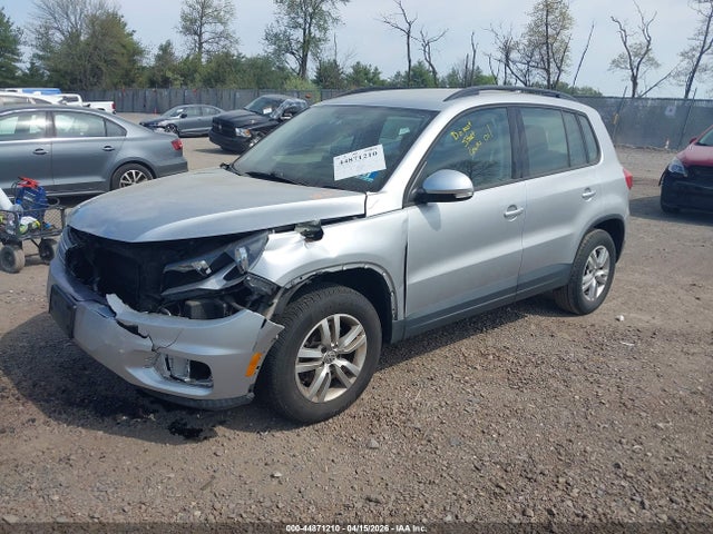 Продаж на аукціоні авто 2016 Volkswagen Tiguan S, vin: WVGBV7AXXGW566054, номер лоту: 44871210