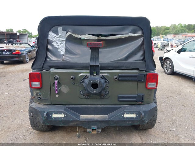 2015 Jeep Wrangler Unlimited Sport მანქანა იყიდება აუქციონზე, vin: 1C4BJWDGXFL610219, აუქციონის ნომერი: 44871310