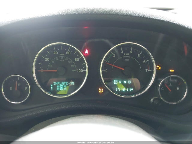 2015 Jeep Wrangler Unlimited Sport მანქანა იყიდება აუქციონზე, vin: 1C4BJWDGXFL610219, აუქციონის ნომერი: 44871310