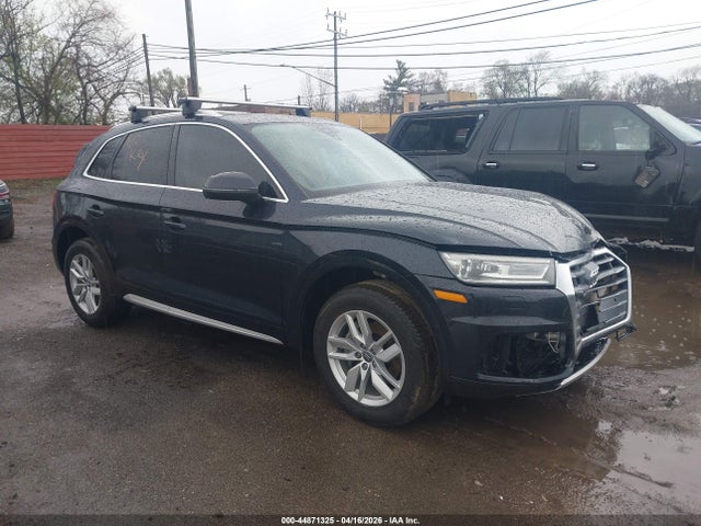 44871325 :رقم المزاد ، WA1ANAFY2L2097648 vin ، 2020 Audi Q5 Premium 45 Tfsi Quattro S Tronic مزاد بيع