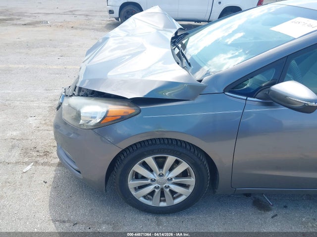 Продажа на аукционе авто 2015 Kia Forte Ex, vin: KNAFX4A83F5290146, номер лота: 44871364