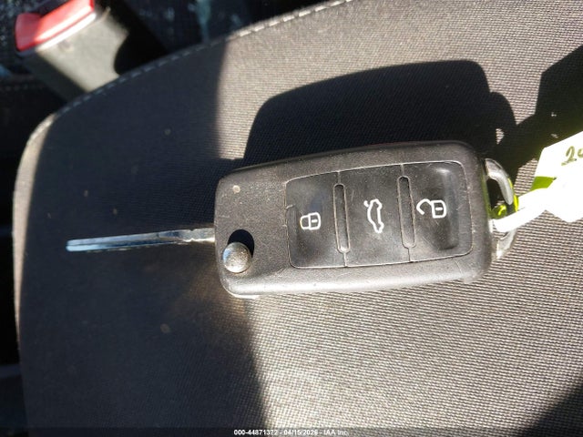 2011 Volkswagen Golf Tdi 4-door მანქანა იყიდება აუქციონზე, vin: WVWNM9AJ7BW191681, აუქციონის ნომერი: 44871372