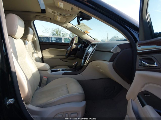 Продажа на аукционе авто 2016 Cadillac Srx Luxury Collection, vin: 3GYFNEE32GS572681, номер лота: 44871386