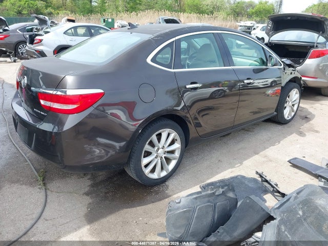 44871387 :رقم المزاد ، 1G4PP5SK8E4215921 vin ، 2014 Buick Verano مزاد بيع