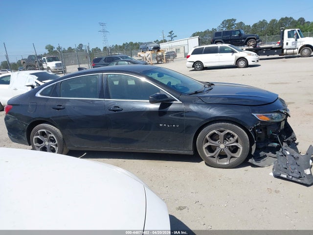 1G1ZD5ST0MF074739 Chevrolet Malibu Fwd Lt