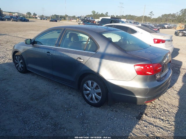 44871426 :رقم المزاد ، 3VWDP7AJ0DM215956 vin ، 2013 Volkswagen Jetta 2.5l Se مزاد بيع