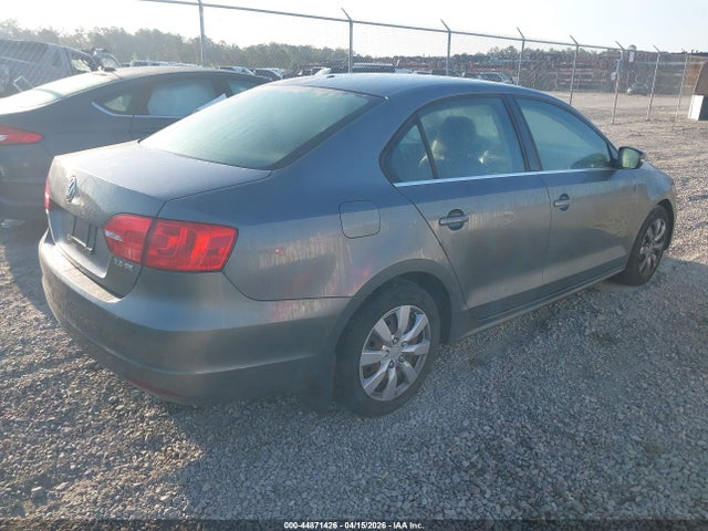 44871426 :رقم المزاد ، 3VWDP7AJ0DM215956 vin ، 2013 Volkswagen Jetta 2.5l Se مزاد بيع
