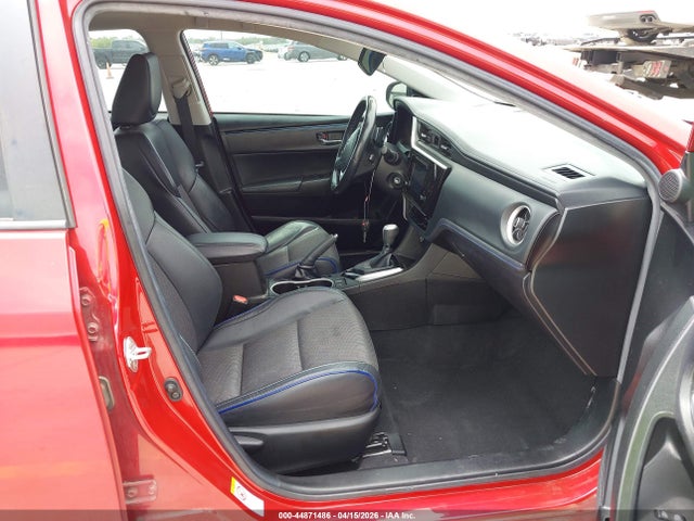 Toyota COROLLA SE 2018 5YFBURHE8JP841461 Image 5