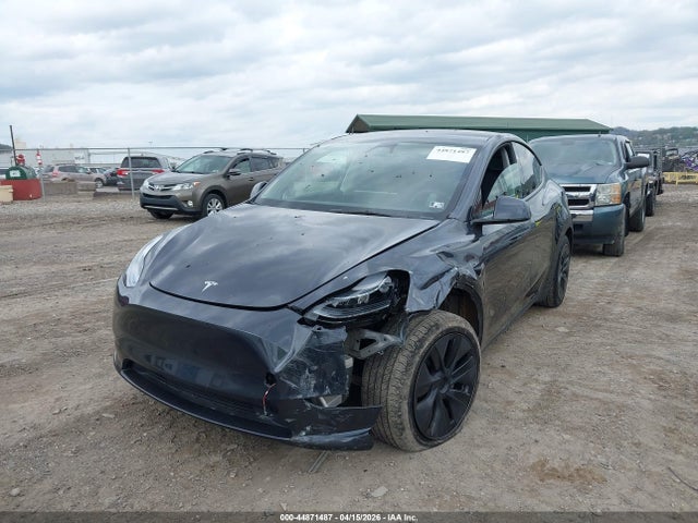 7SAYGDEEXSF266031 Tesla Model Y Long Range Dual Motor All-wheel Drive