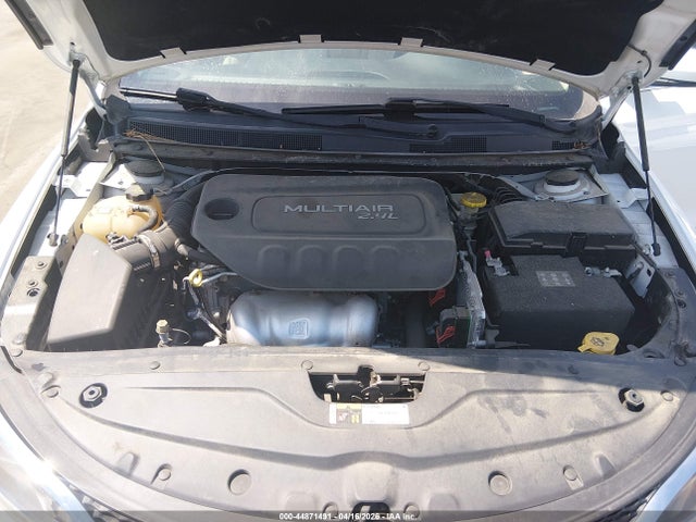 2017 Chrysler 200 Limited Platinum მანქანა იყიდება აუქციონზე, vin: 1C3CCCAB9HN512042, აუქციონის ნომერი: 44871491