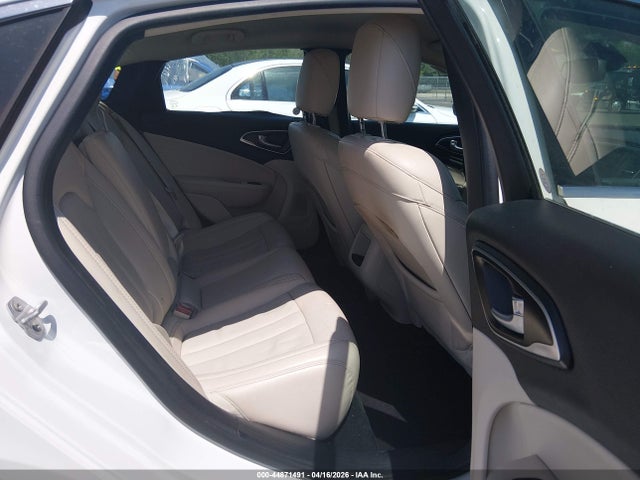 2017 Chrysler 200 Limited Platinum მანქანა იყიდება აუქციონზე, vin: 1C3CCCAB9HN512042, აუქციონის ნომერი: 44871491
