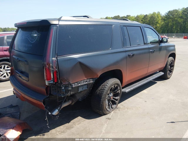 Продаж на аукціоні авто 2018 Chevrolet Suburban Lt, vin: 1GNSKHKC8JR154923, номер лоту: 44871523