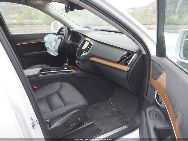 Продажа на аукционе авто 2023 Volvo Xc90 B5 Plus, vin: YV4L12PN6P1984778, номер лота: 44871543