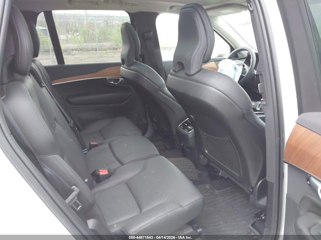 Продажа на аукционе авто 2023 Volvo Xc90 B5 Plus, vin: YV4L12PN6P1984778, номер лота: 44871543