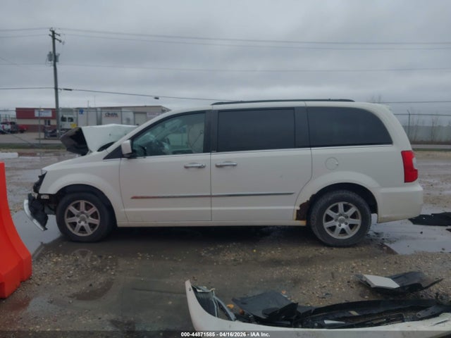 44871585 :رقم المزاد ، 2C4RC1BG3DR526701 vin ، 2013 Chrysler Town & Country Touring مزاد بيع