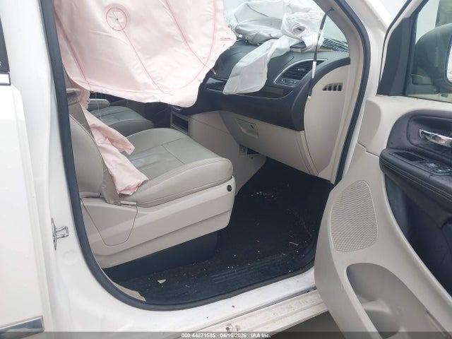 44871585 :رقم المزاد ، 2C4RC1BG3DR526701 vin ، 2013 Chrysler Town & Country Touring مزاد بيع