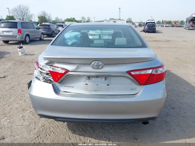 2017 Toyota Camry Se მანქანა იყიდება აუქციონზე, vin: 4T1BF1FK1HU674891, აუქციონის ნომერი: 44871607