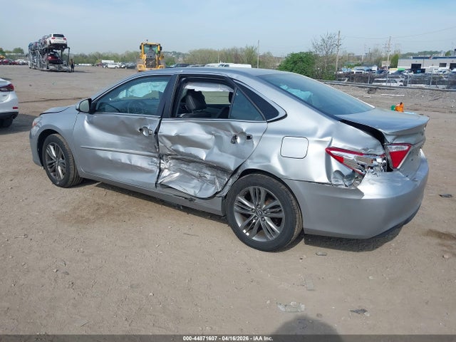 2017 Toyota Camry Se მანქანა იყიდება აუქციონზე, vin: 4T1BF1FK1HU674891, აუქციონის ნომერი: 44871607