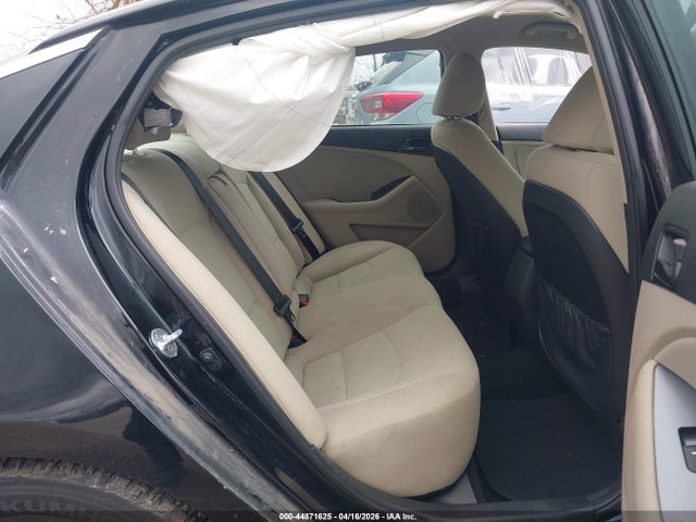 44871625 :رقم المزاد ، 5XXGM4A70FG445965 vin ، 2015 Kia Optima Lx مزاد بيع