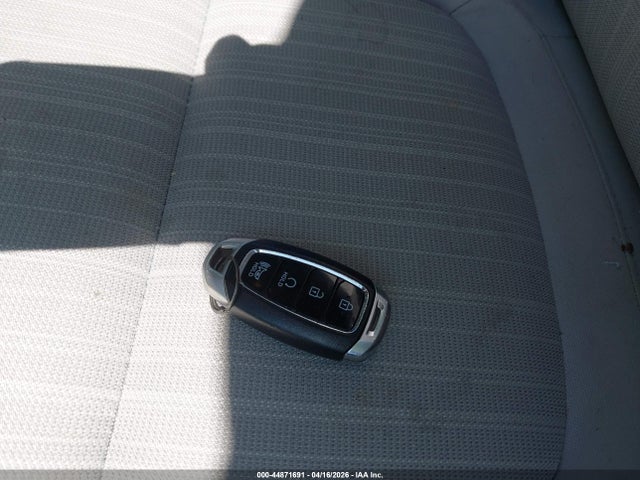 44871691 :رقم المزاد ، KM8K6CAB8PU995229 vin ، 2023 Hyundai Kona Sel مزاد بيع