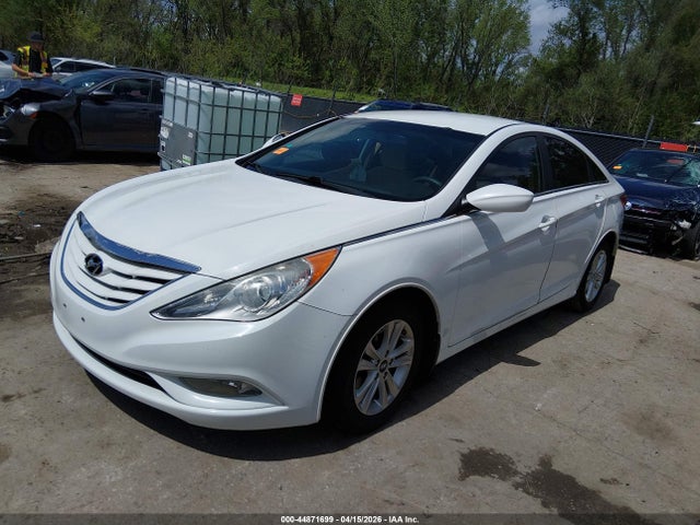 Продажа на аукционе авто 2013 Hyundai Sonata Gls, vin: 5NPEB4AC6DH755551, номер лота: 44871699