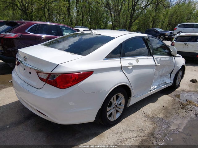 Продажа на аукционе авто 2013 Hyundai Sonata Gls, vin: 5NPEB4AC6DH755551, номер лота: 44871699