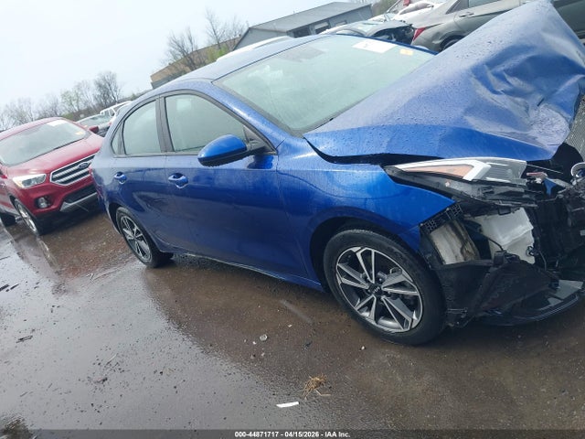 44871717 :رقم المزاد ، 3KPF24AD4NE478742 vin ، 2022 Kia Forte Lxs مزاد بيع