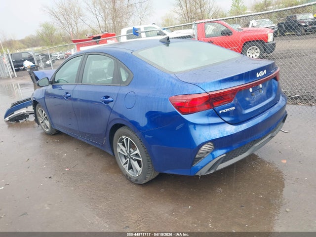 44871717 :رقم المزاد ، 3KPF24AD4NE478742 vin ، 2022 Kia Forte Lxs مزاد بيع