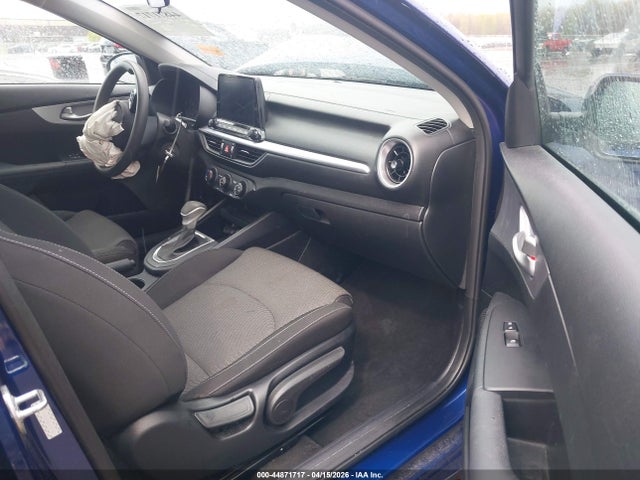 44871717 :رقم المزاد ، 3KPF24AD4NE478742 vin ، 2022 Kia Forte Lxs مزاد بيع