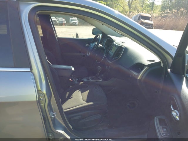 Aukcja sprzedaży 2015 Jeep Cherokee Latitude, vin: 1C4PJMCB3FW744388, numer aukcji: 44871739