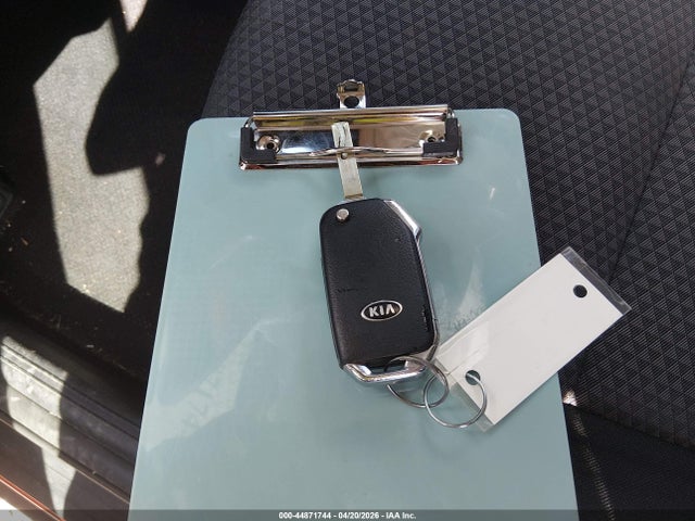 44871744 :رقم المزاد ، KNDJ23AU8L7028822 vin ، 2020 Kia Soul Lx مزاد بيع